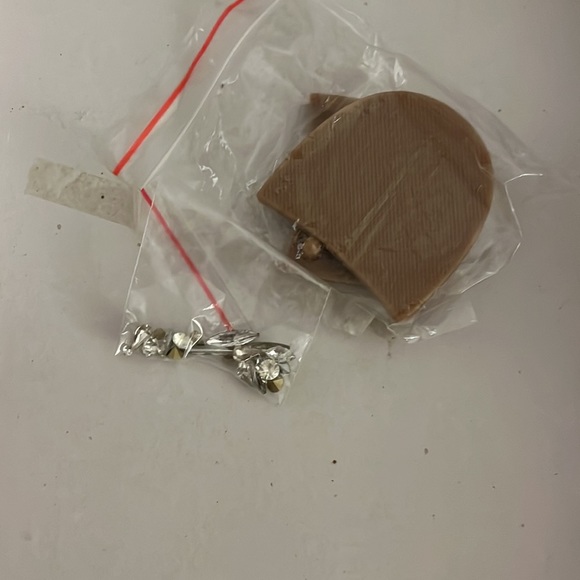 Badgley Mischka Heels - Picture 7 of 9